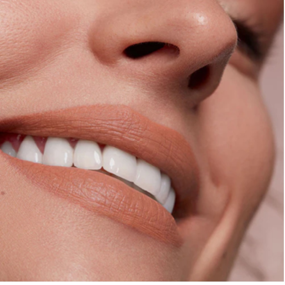 MAJOR HEADLINES MATTE SUEDE LIPSTICK SEDUCTIVE (LABIAL EN BARRA MATE)